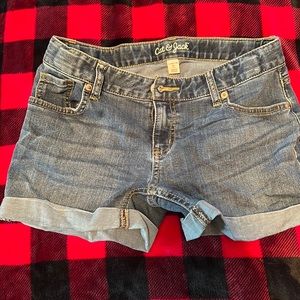Cat & jack size large 10/12 Jean shorts